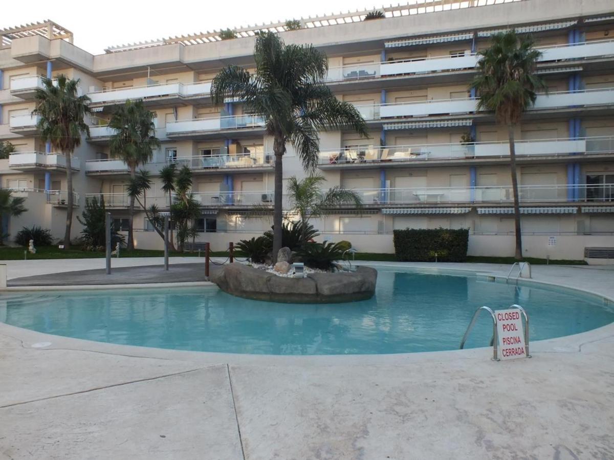 Con Piscina Comunitaria Y Parking En Roses, Cerca De Playa Y Actividades - Es-204-15 * Rosas