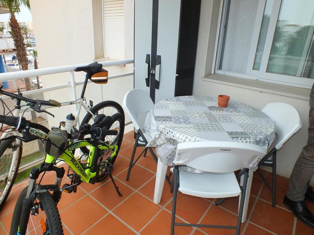 Apartment Con Piscina Comunitaria Y Parking En Roses, Cerca De Playa Y Actividades - Es-204-15 *