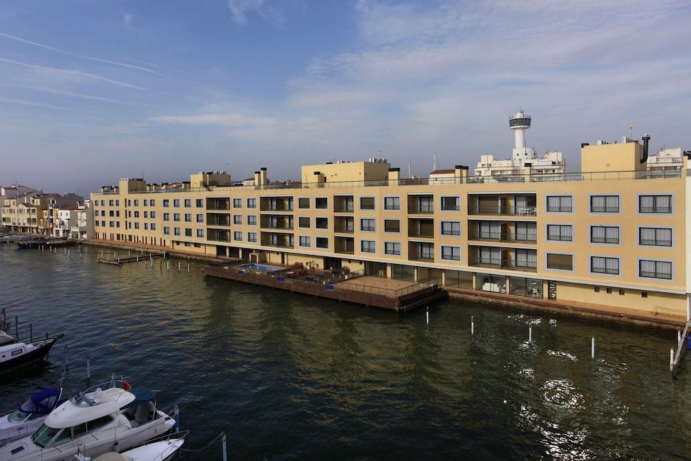 Apartment Pierre & Marina Empuriabrava