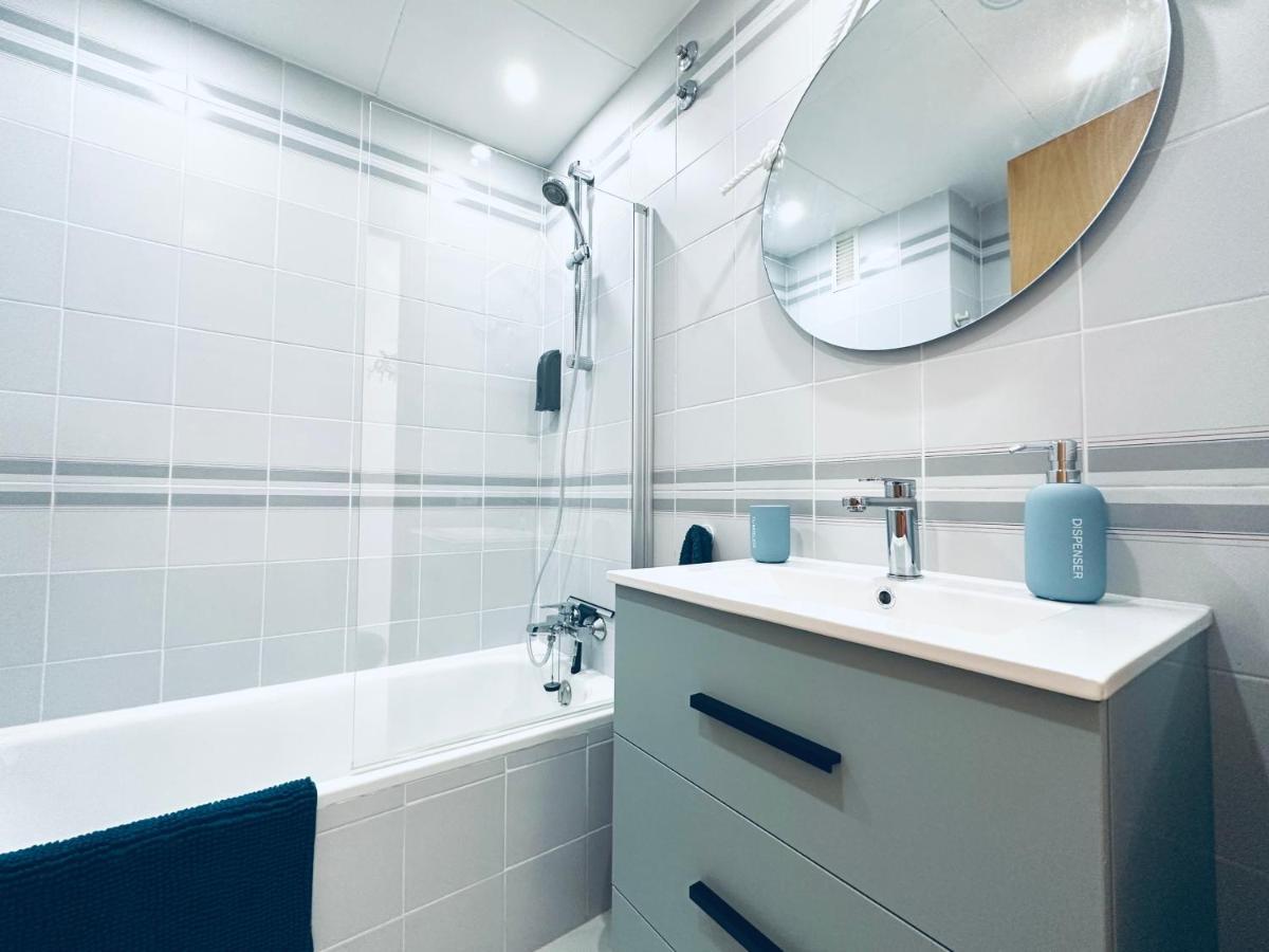 Apartment Face A La - Vue Epique, Climatisation, Wifi, Draps Inclus