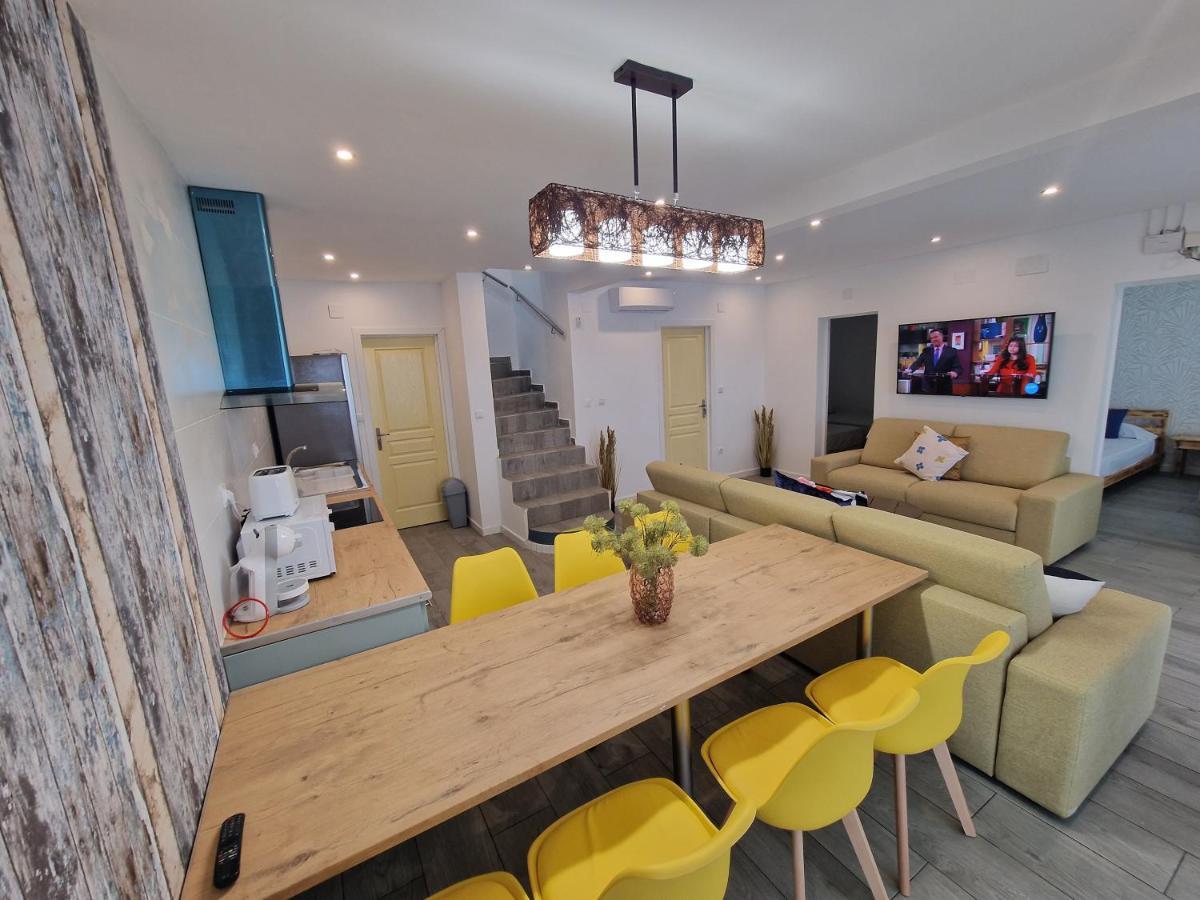 Casa Neptuno 10 Personas Solarium Patio Privado Con Bbq, Y Aire Acondicionado *