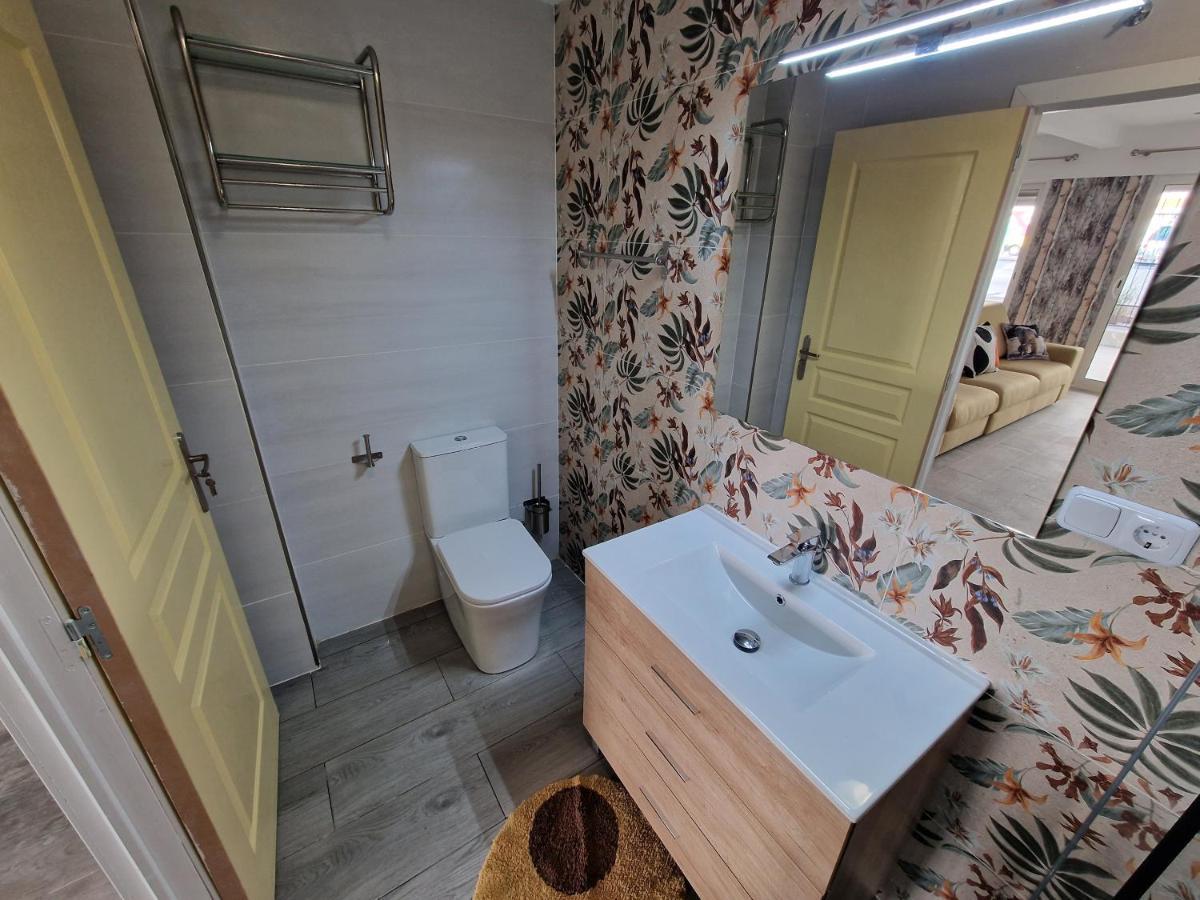Casa Neptuno 10 Personas Solarium Patio Privado Con Bbq, Y Aire Acondicionado * Ampuriabrava