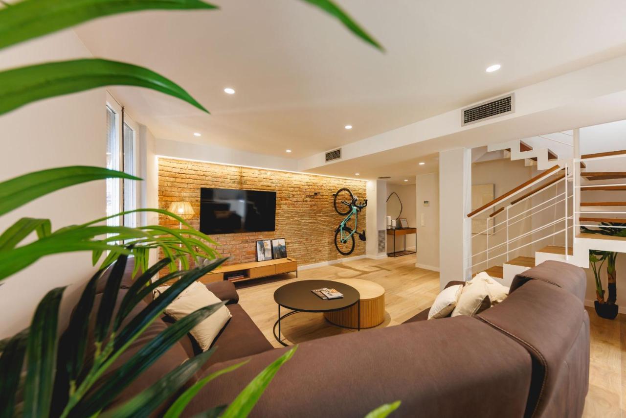 Bravissimo Cort Reial Duplex, Spacious With 3 Bedrooms Apartment