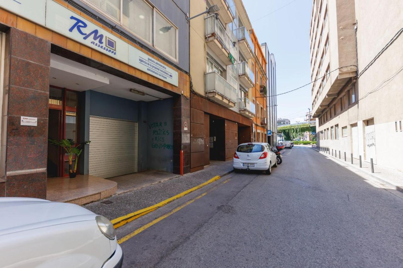 Bravissimo Figuerola, Spacious 3-bedroom * Girona