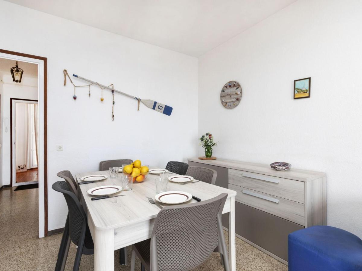 Apartment Riells Platja By Interhome *