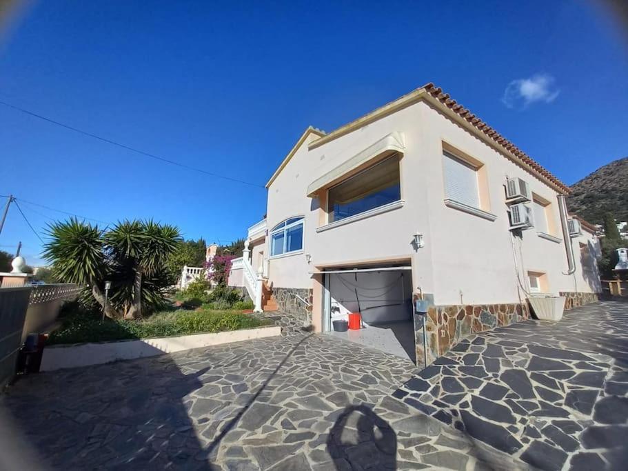 Villa Leo Con Vistas Al Mar Y Piscina Privada Rosas