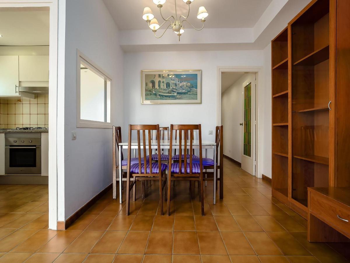 Apartamento En El Port De La Selva: Planta Baja, Terraza Y Wifi A Metros De La Playa - Es-228-52 Apartment *