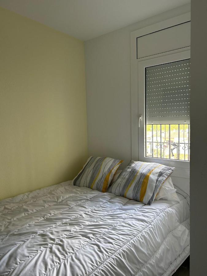 Apartamento Comme Chez Vous Troisieme Etages Sans Ascenseur Equipe Climatisation Et Linge De Maison Inclus Ampuriabrava