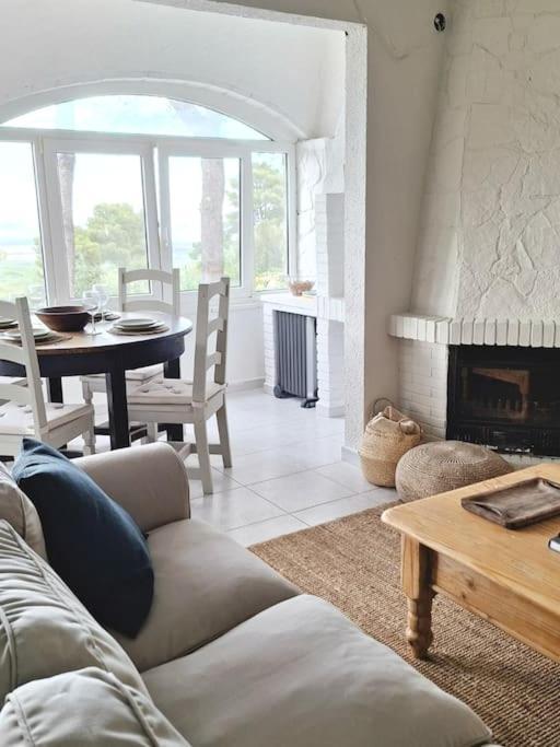 Holiday home Magnifica Casa Con Vistas Al Mar Y Piscina Privada Girona