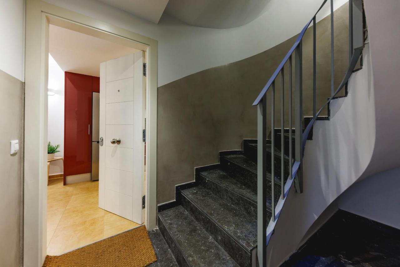Bravissimo Placa Catalunya, 2-bedroom With Terrace *