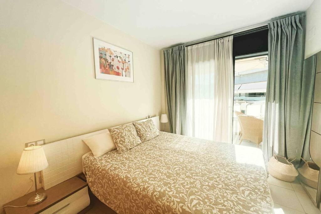 Con Piscina Y Parking Mas Blau Apartamento