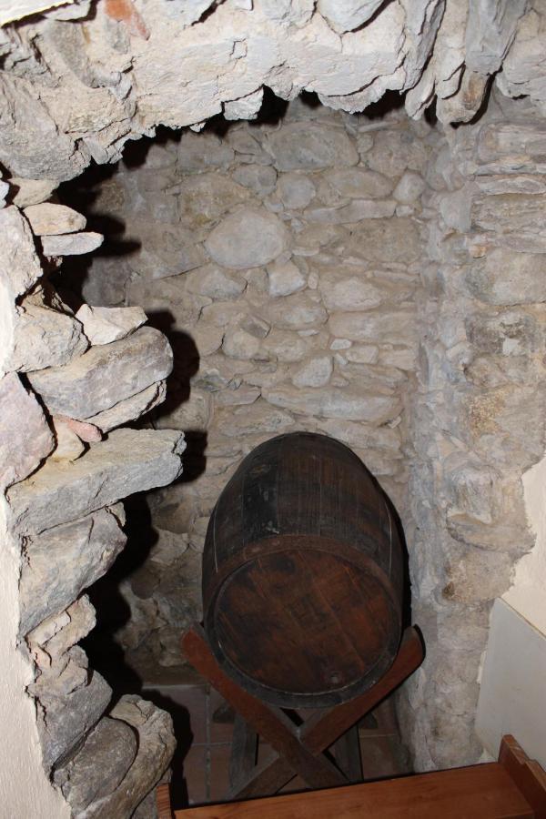 L'hostalet De *