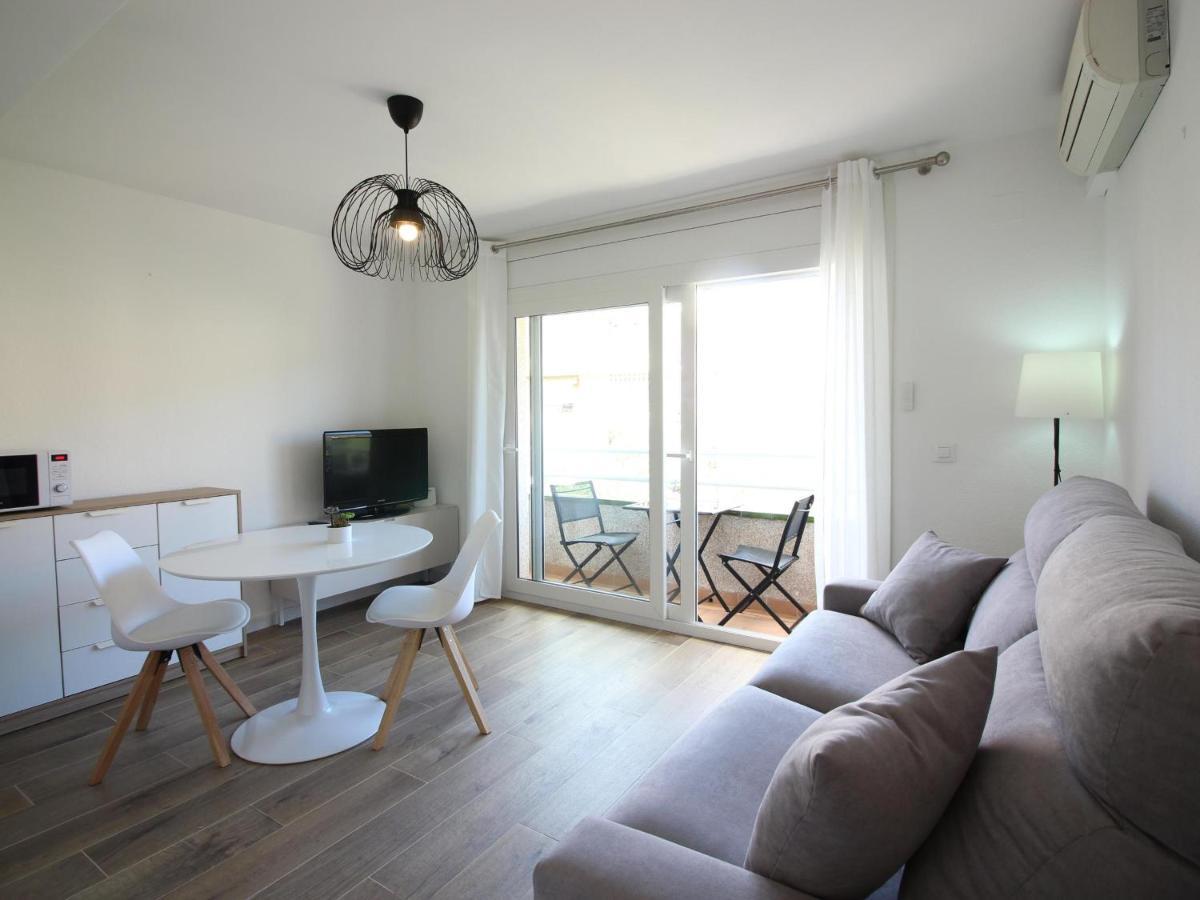 Renovado En El Centro De A Solo 150m De La Playa, Ideal Parejas - Es-228-110 Rosas