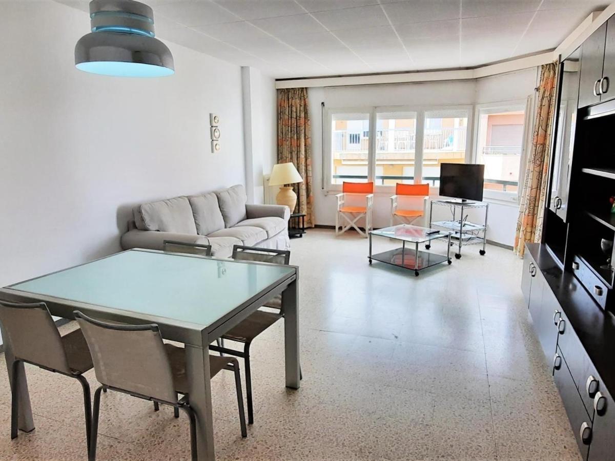 Apartamento En Primera Linea De Playa Con Terraza Y 3 En - Es-170-71 Llançà