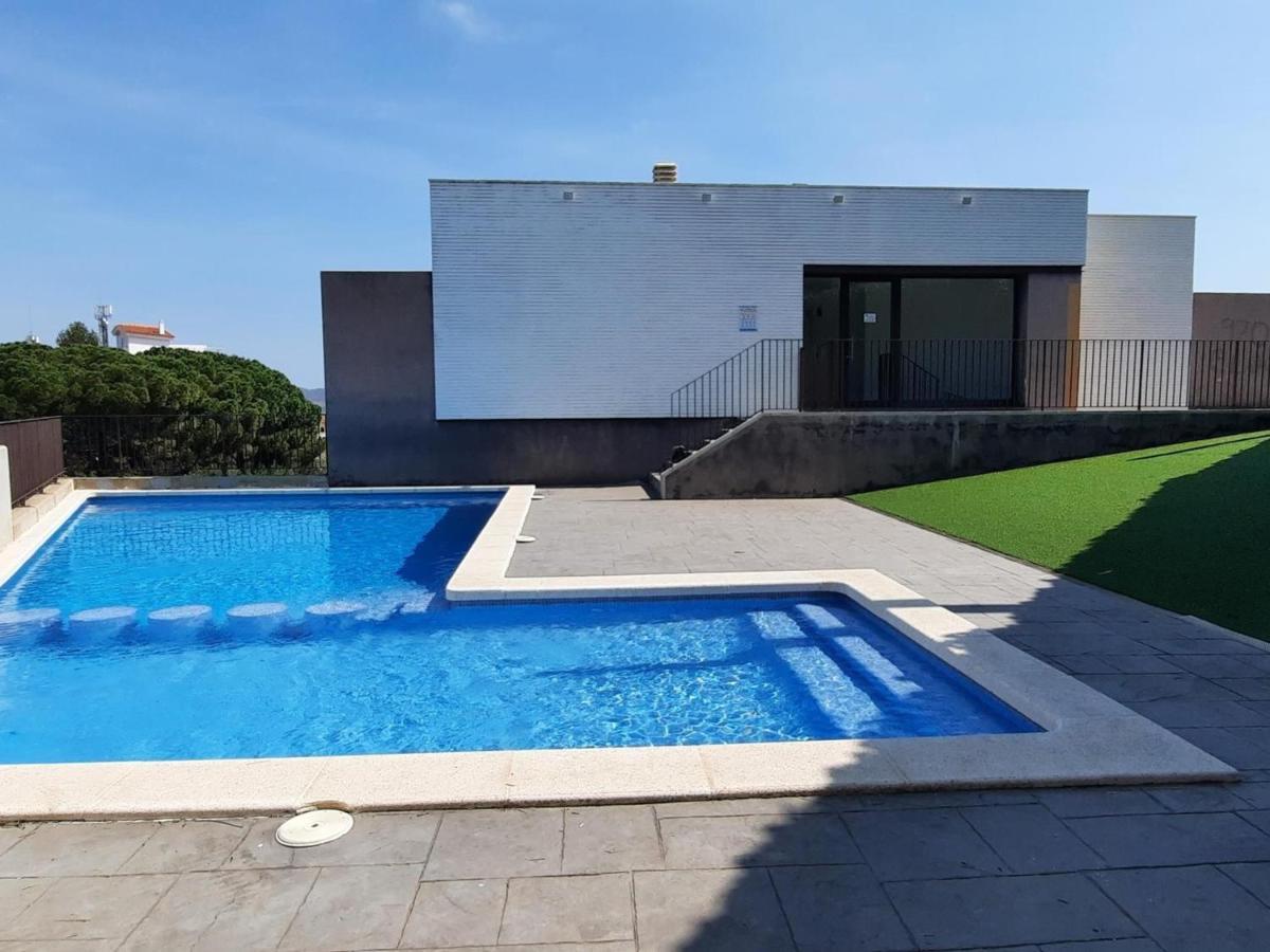 De 3 Con Terraza, Piscina, Parking Y Aire Acondicionado En - Es-170-54