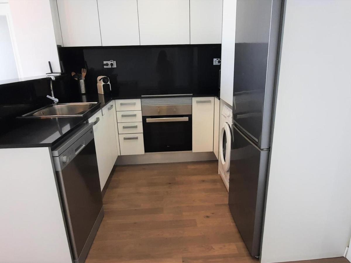 De 3 Con Terraza, Piscina, Parking Y Aire Acondicionado En - Es-170-54 Apartment