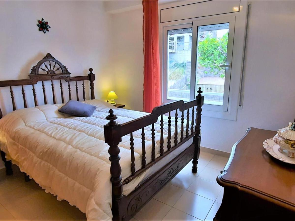 Familiar En Cerca De La Playa De Grifeu, 2 Y Parking - Es-170-76 Llançà