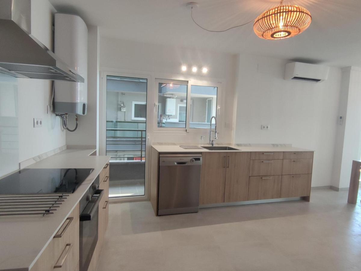 Cosette Boulbes Con Impresionantes Vistas Al Mediterraneo Y Al Paseo Maritimo De Playa De Aro - Es-209-65 Apartamento *