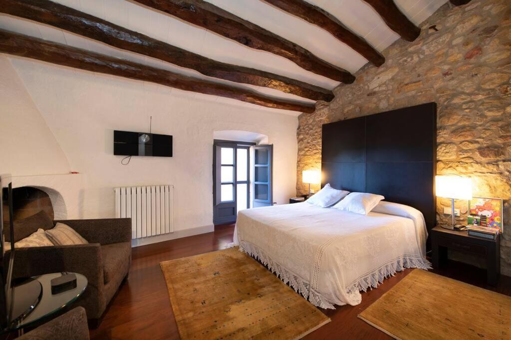 Casa Rufina, Exclusive & Charming Stone House In Costa Brava Pals