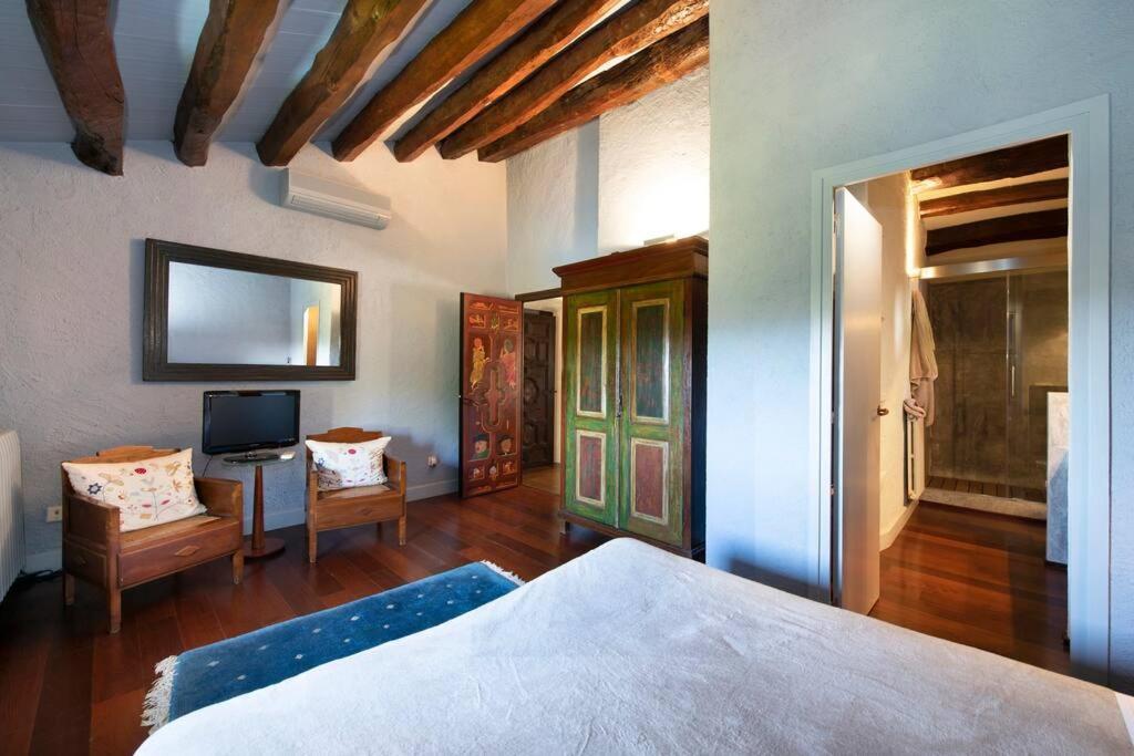 Casa Rufina, Exclusive & Charming Stone House In Costa Brava Villa