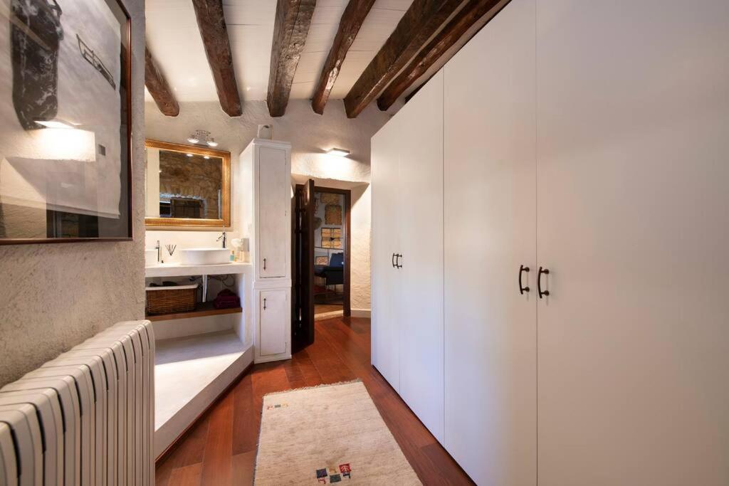 Casa Rufina, Exclusive & Charming Stone House In Costa Brava Villa *