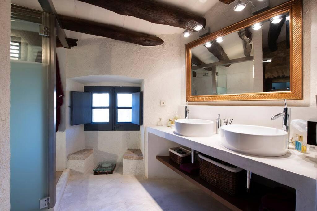 Villa Casa Rufina, Exclusive & Charming Stone House In Costa Brava *