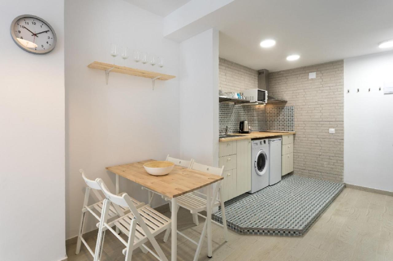 Flat Near The And Center Of 