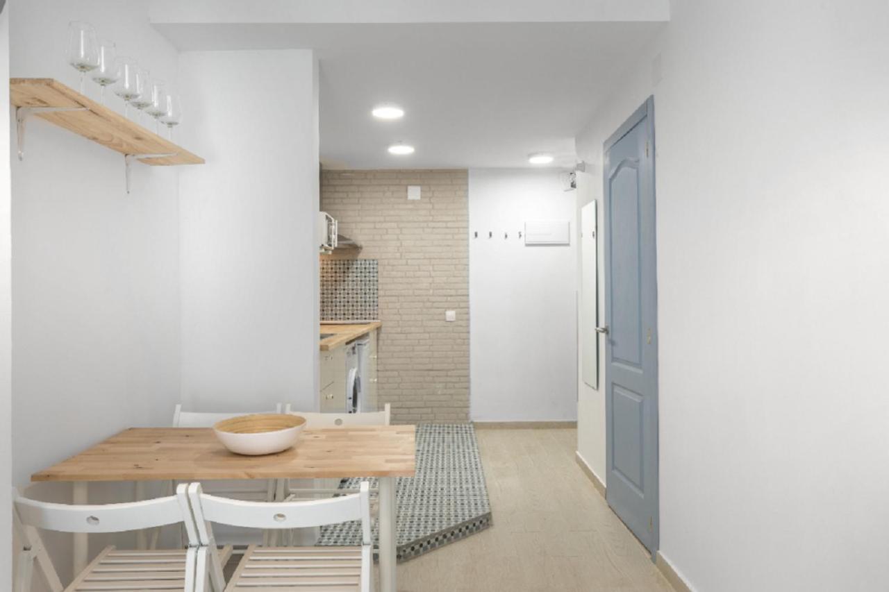 Flat Near The And Center Of 