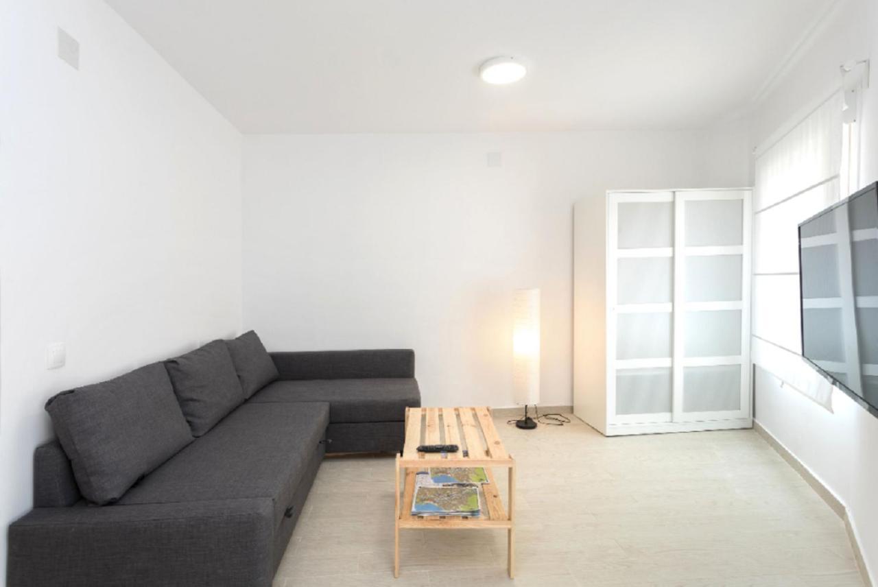 Flat Near The And Center Of 