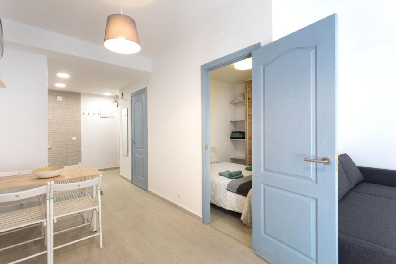 Flat Near The And Center Of 