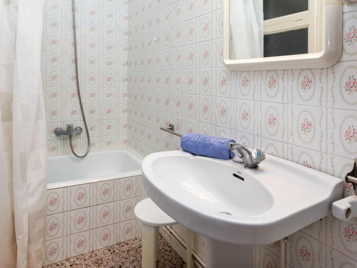 Tamariu-2 By Interhome Apartamento Llançà