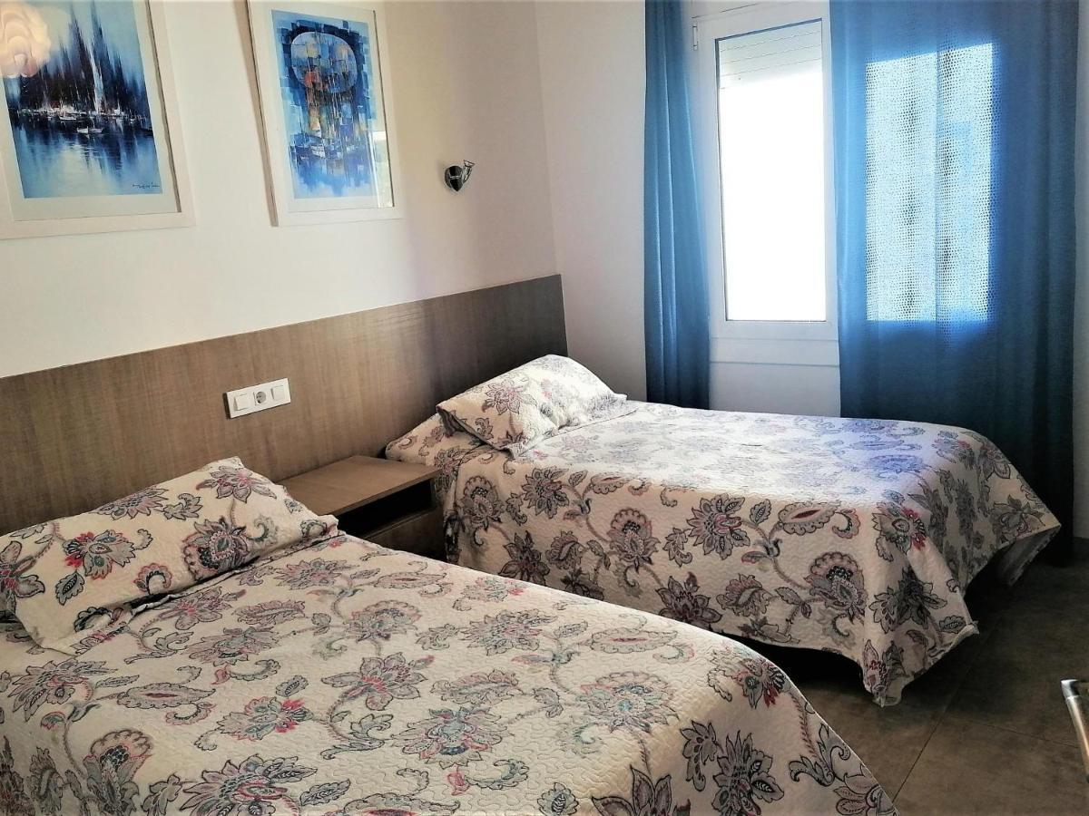 Apartamento En 5-6 Personas, 2ª Linea De Playa, Terraza, Parking, Sin Mascotas, Sabanas Incluidas - Es-258-41