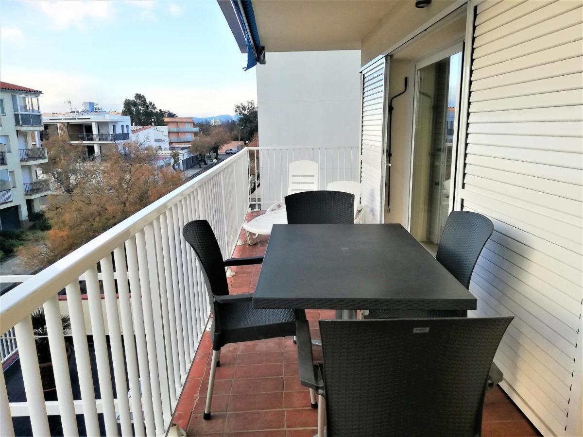 Apartamento En 5-6 Personas, 2ª Linea De Playa, Terraza, Parking, Sin Mascotas, Sabanas Incluidas - Es-258-41