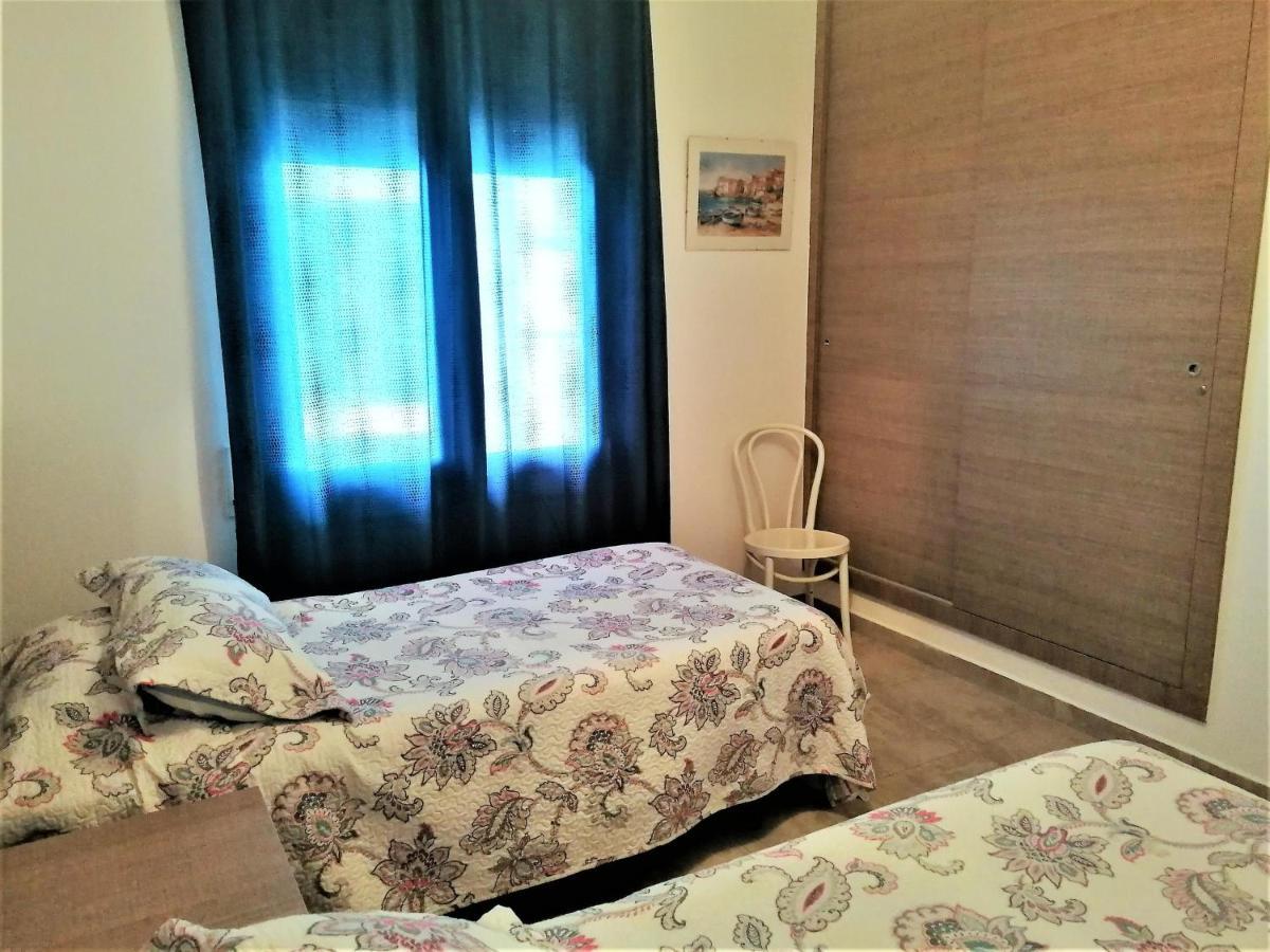 En 5-6 Personas, 2ª Linea De Playa, Terraza, Parking, Sin Mascotas, Sabanas Incluidas - Es-258-41 * Rosas
