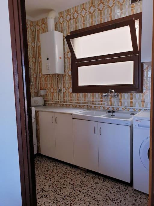 Estribor, Apartament Centric G5 Apartamento