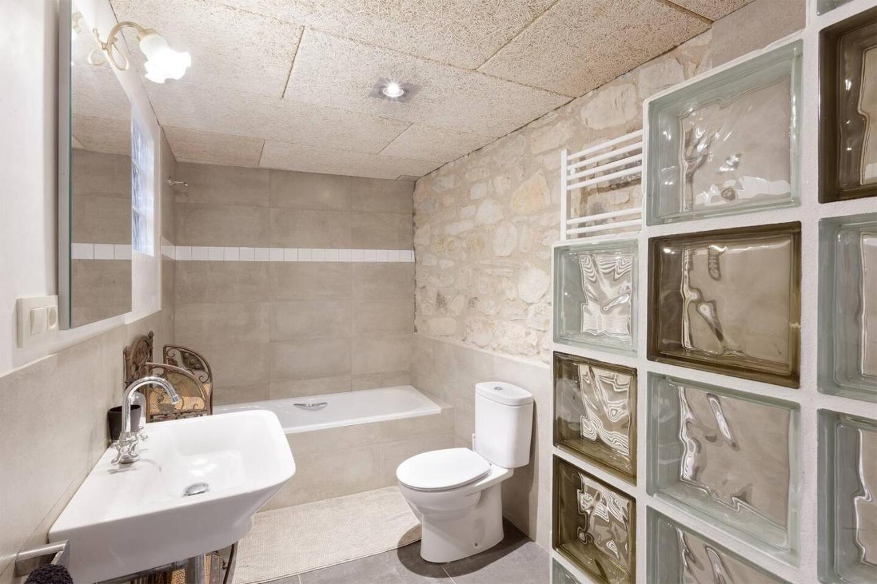 Feliu, Masia Stone House, And Ground-floor Apartment, Sant Daniel-girona Apartment