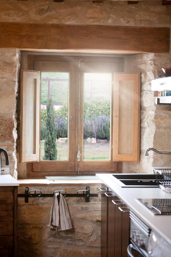 Feliu, Masia Stone House, And Ground-floor Apartment, Sant Daniel-girona *