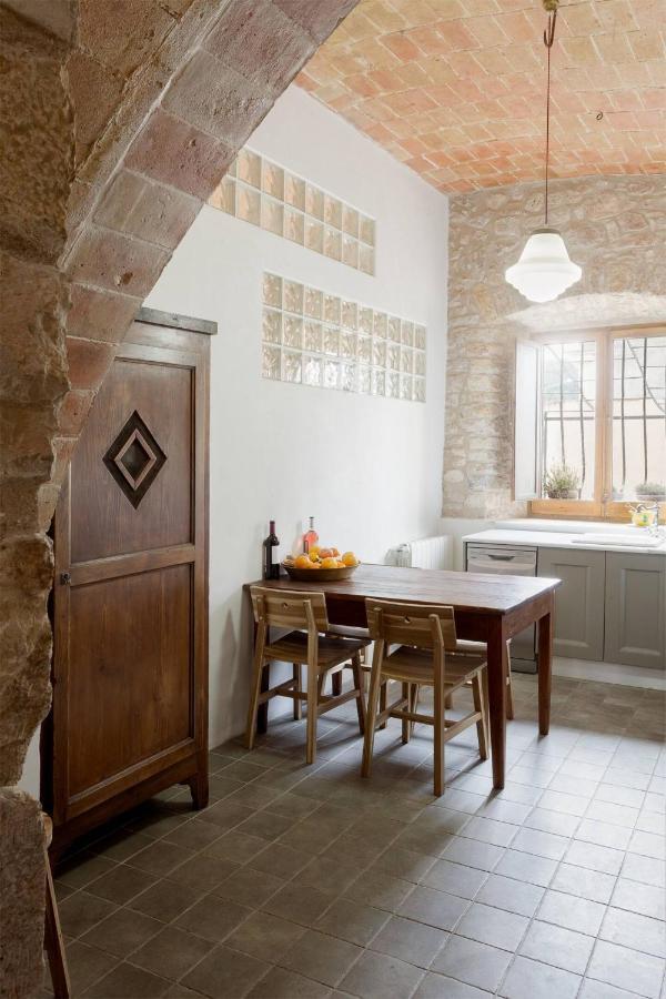 Feliu, Masia Stone House, And Ground-floor Apartment, Sant Daniel-girona Apartment *