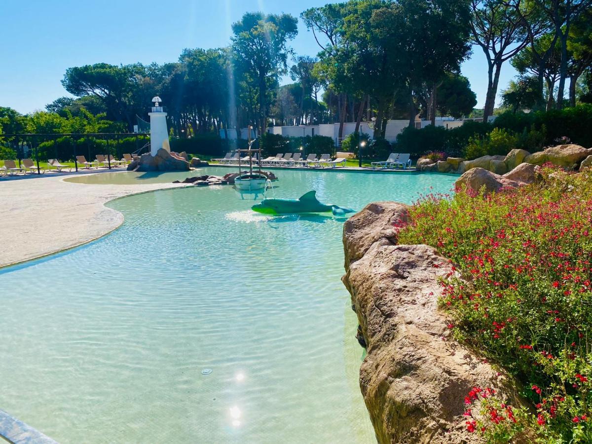 El Delfin - 4*