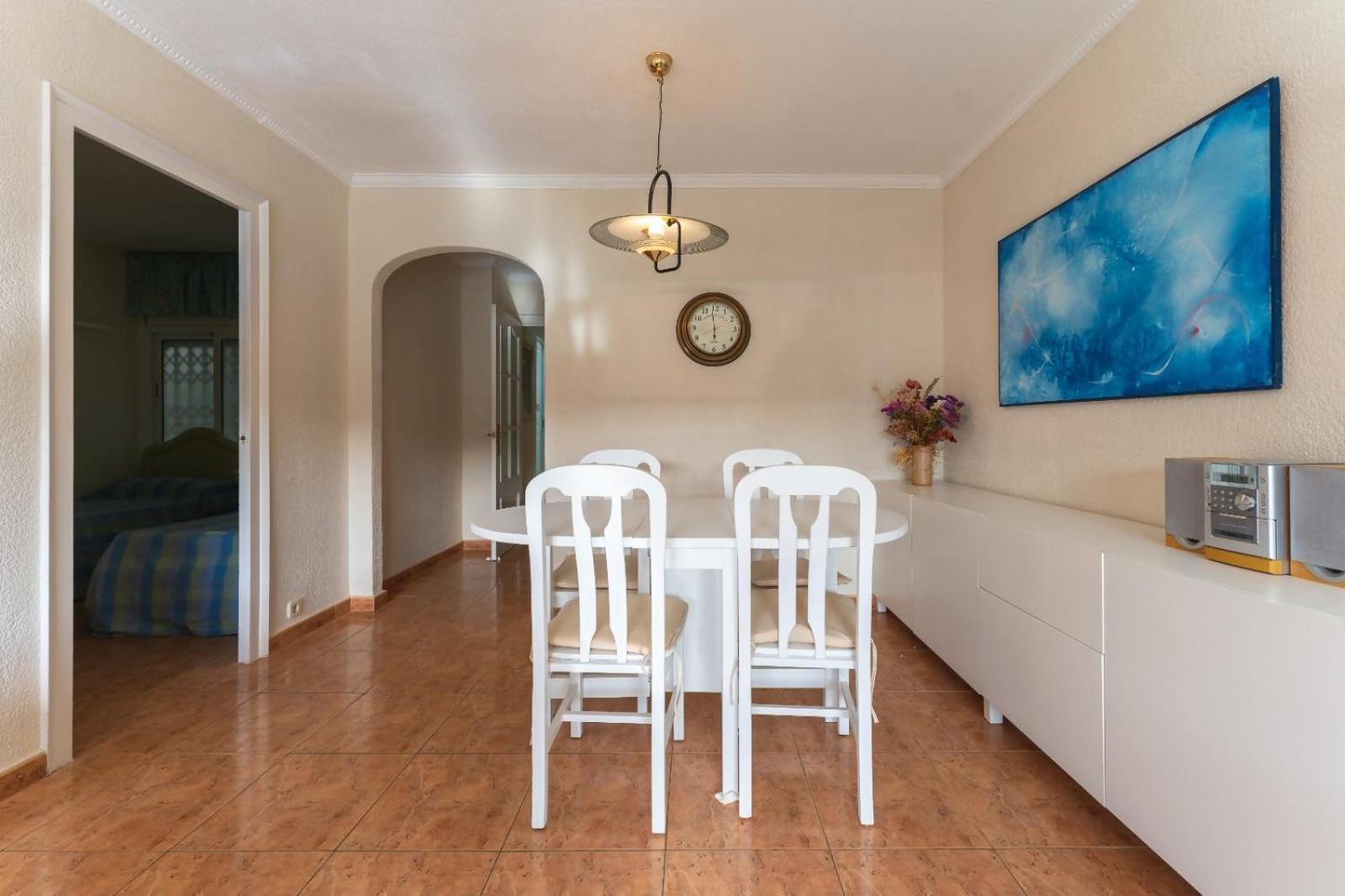 Pau Picasso Con Piscina Y Terraza En *