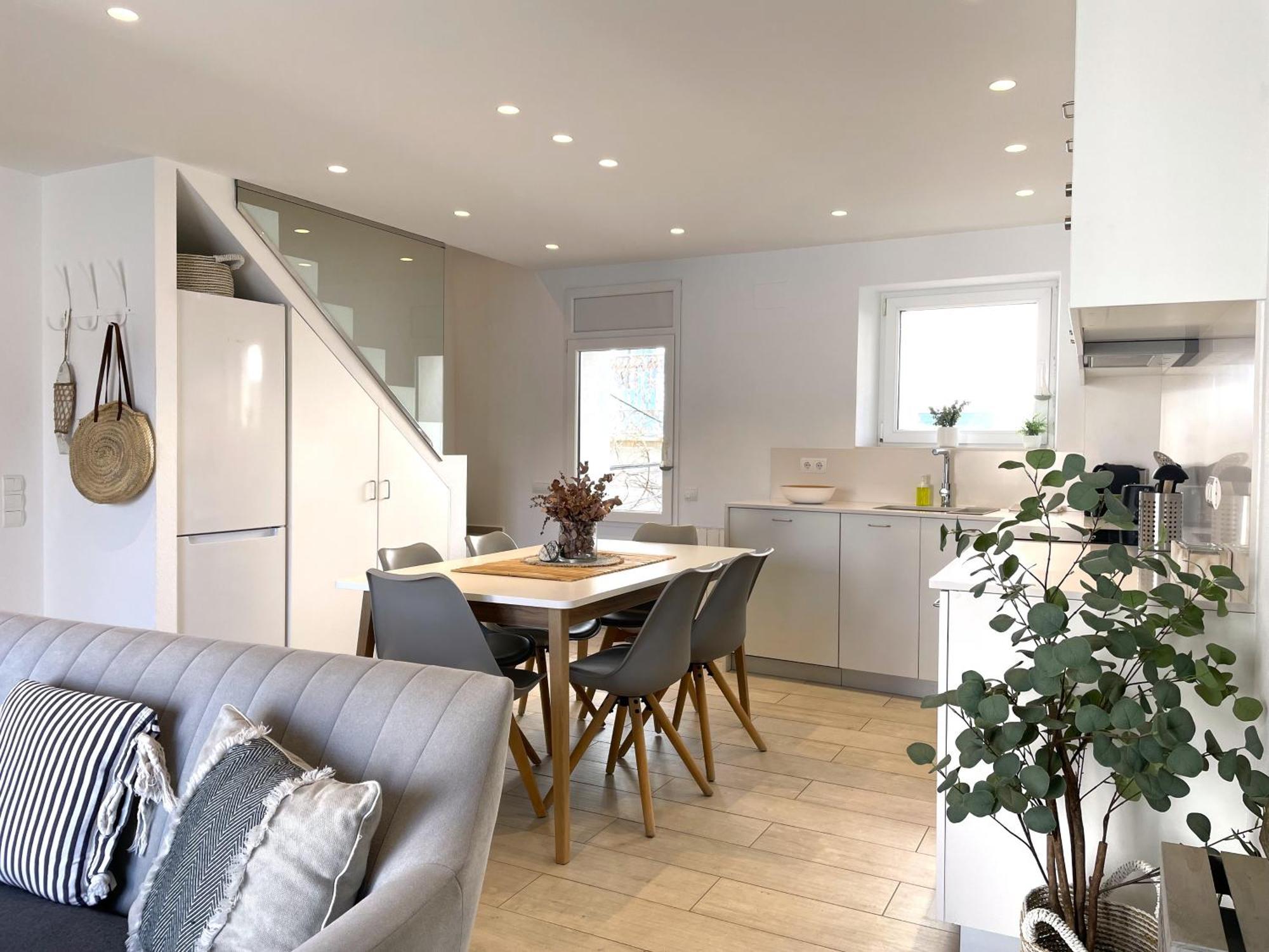 Poal-duplex De Ensueno En Apartment