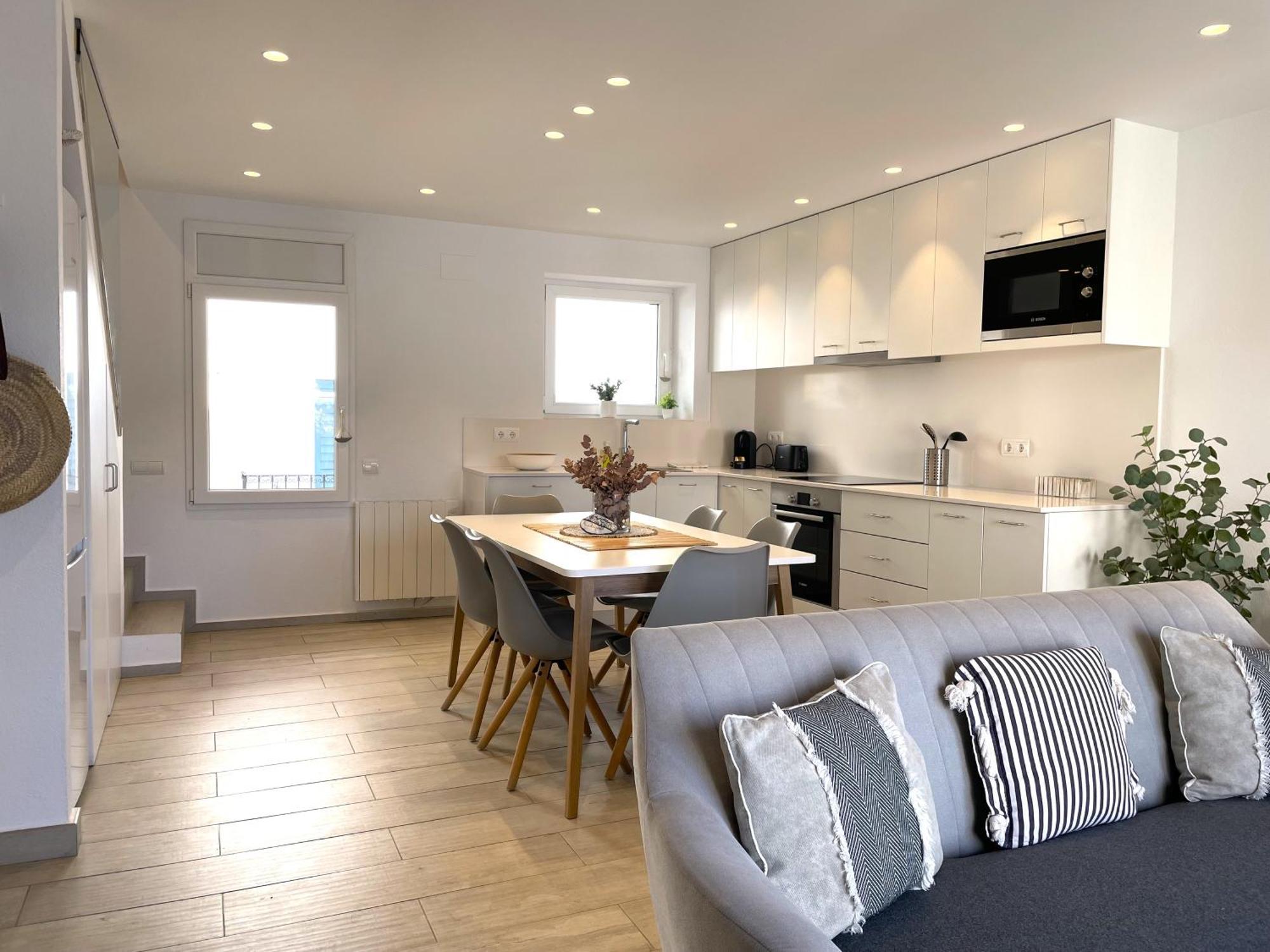 Poal-duplex De Ensueno En Apartment Cadaques
