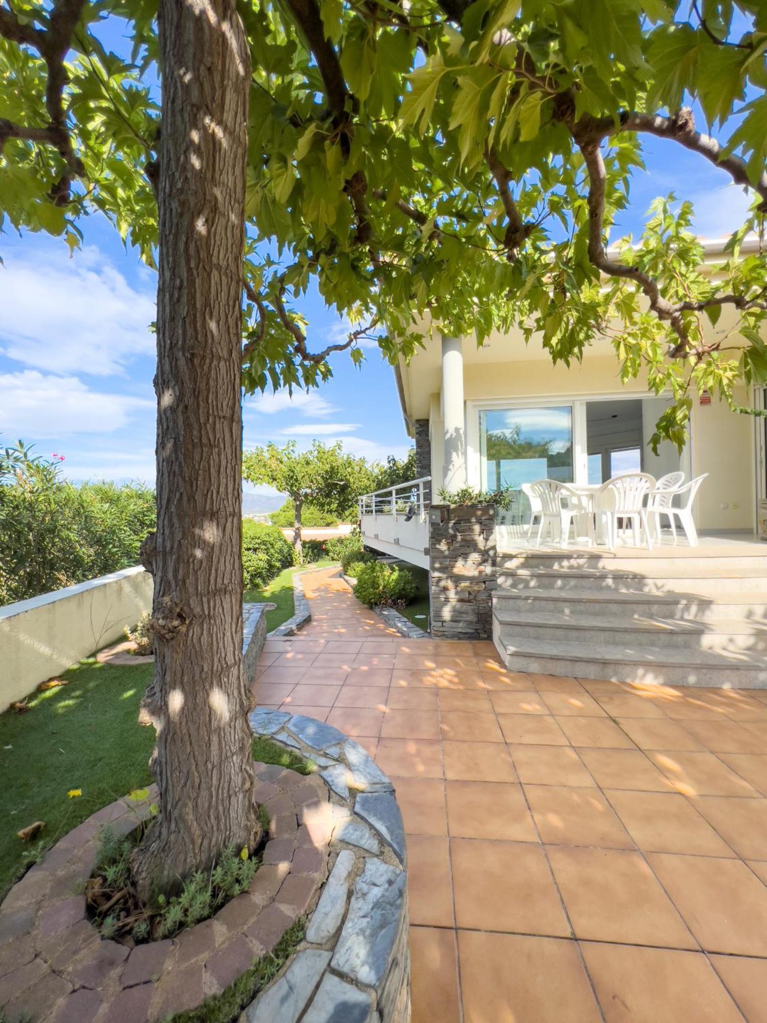Majordoms - Sarnella, Villa