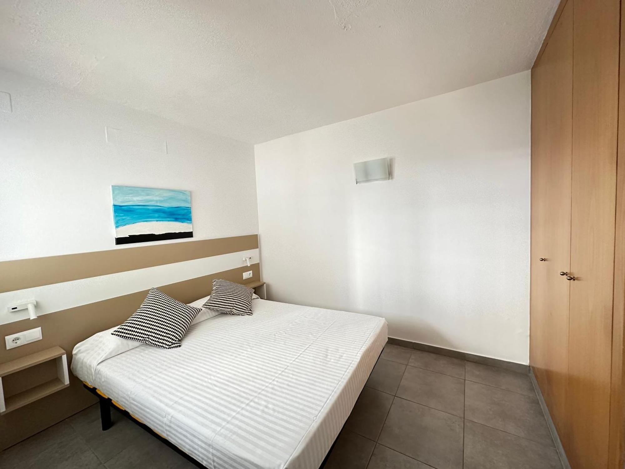 Agi Acacias Apartamento Rosas