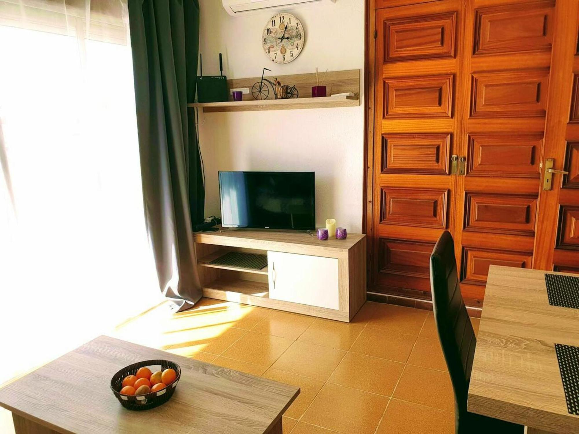 Apartamento Comfortable In With Shared Pool - 54 Sqm Rosas