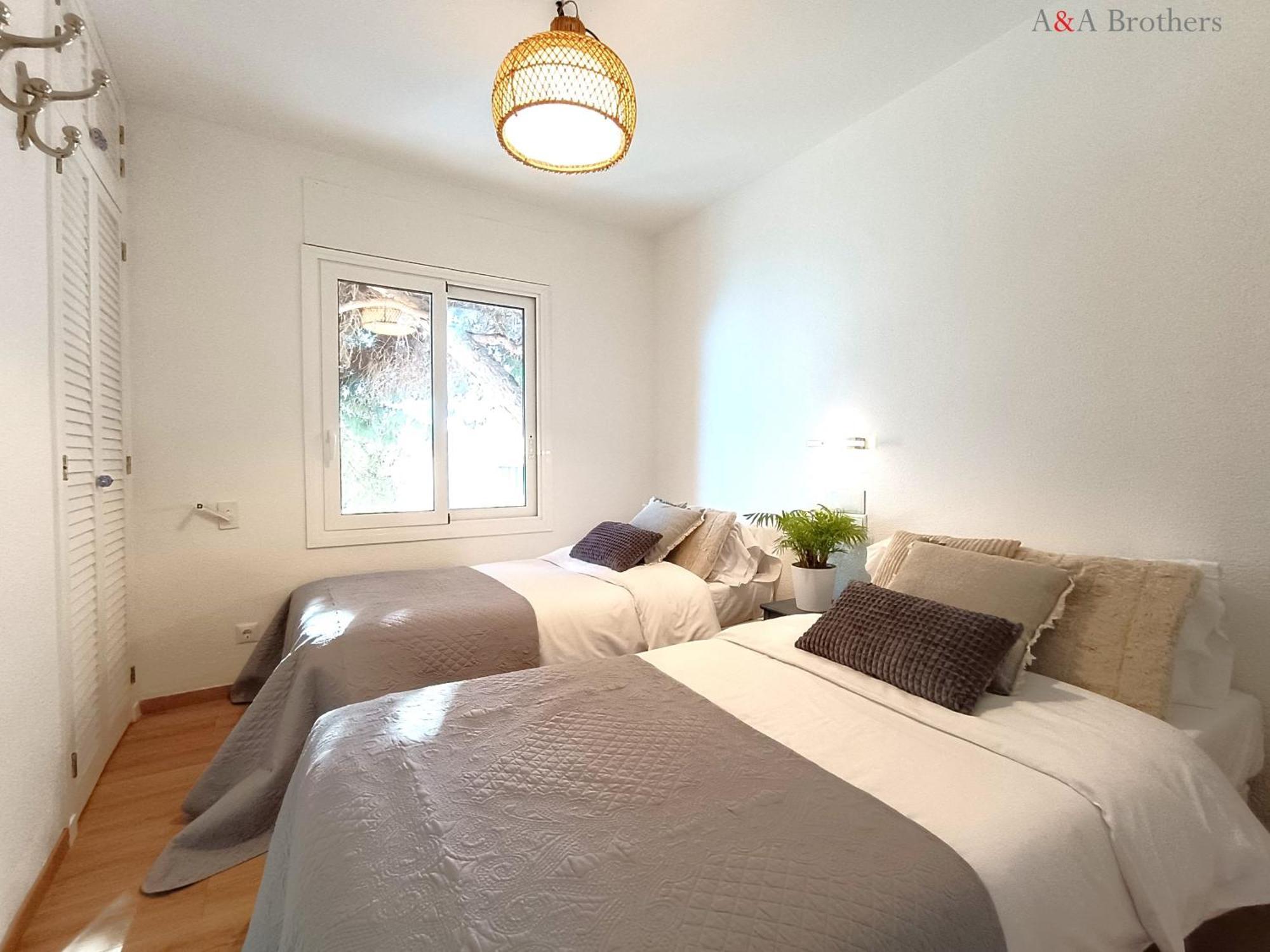 A&a Brothers Bay Apartment *