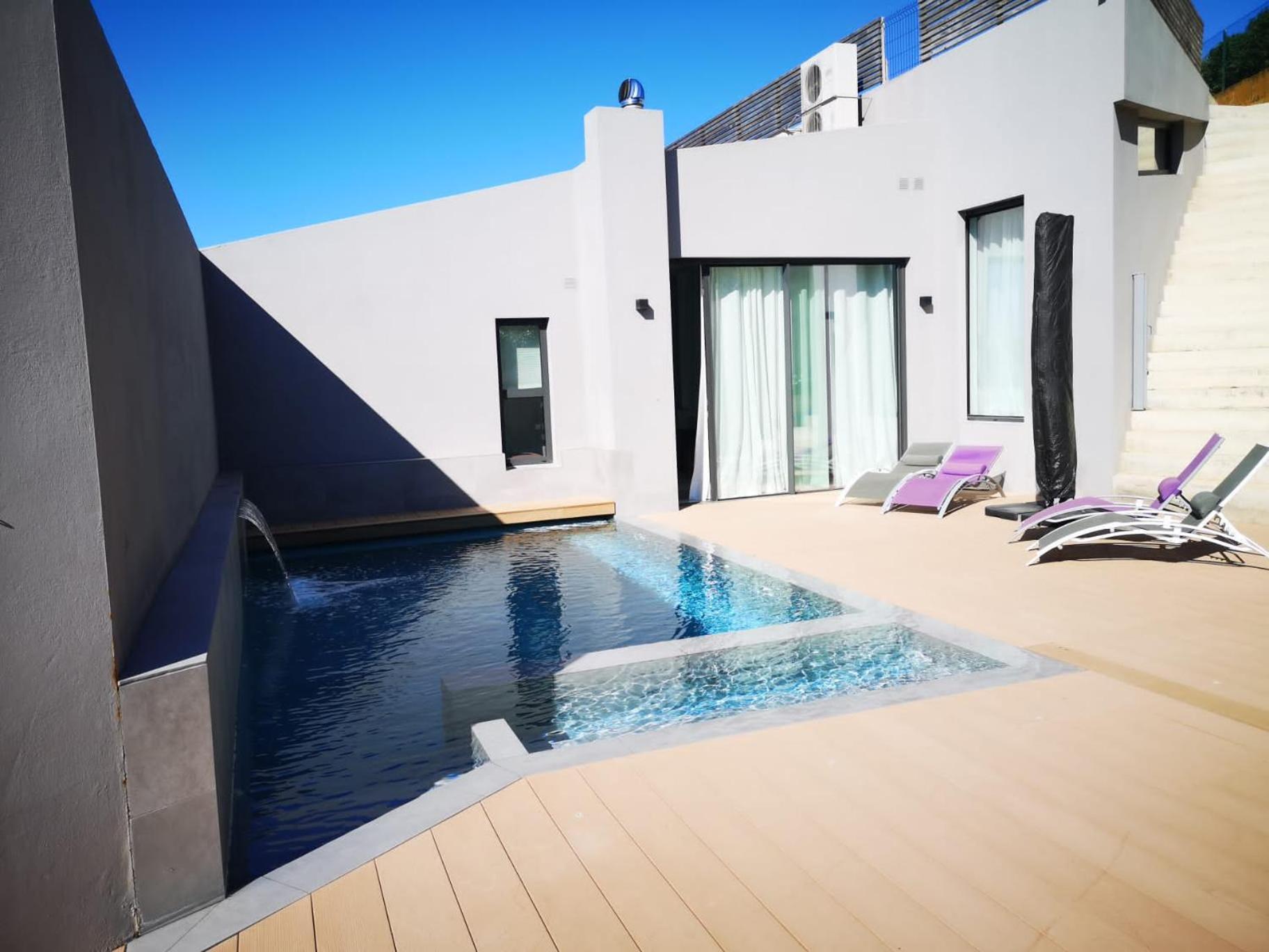 Casa Lou, Architect With Heated Pool At Begur, 470m2 Villa Begur