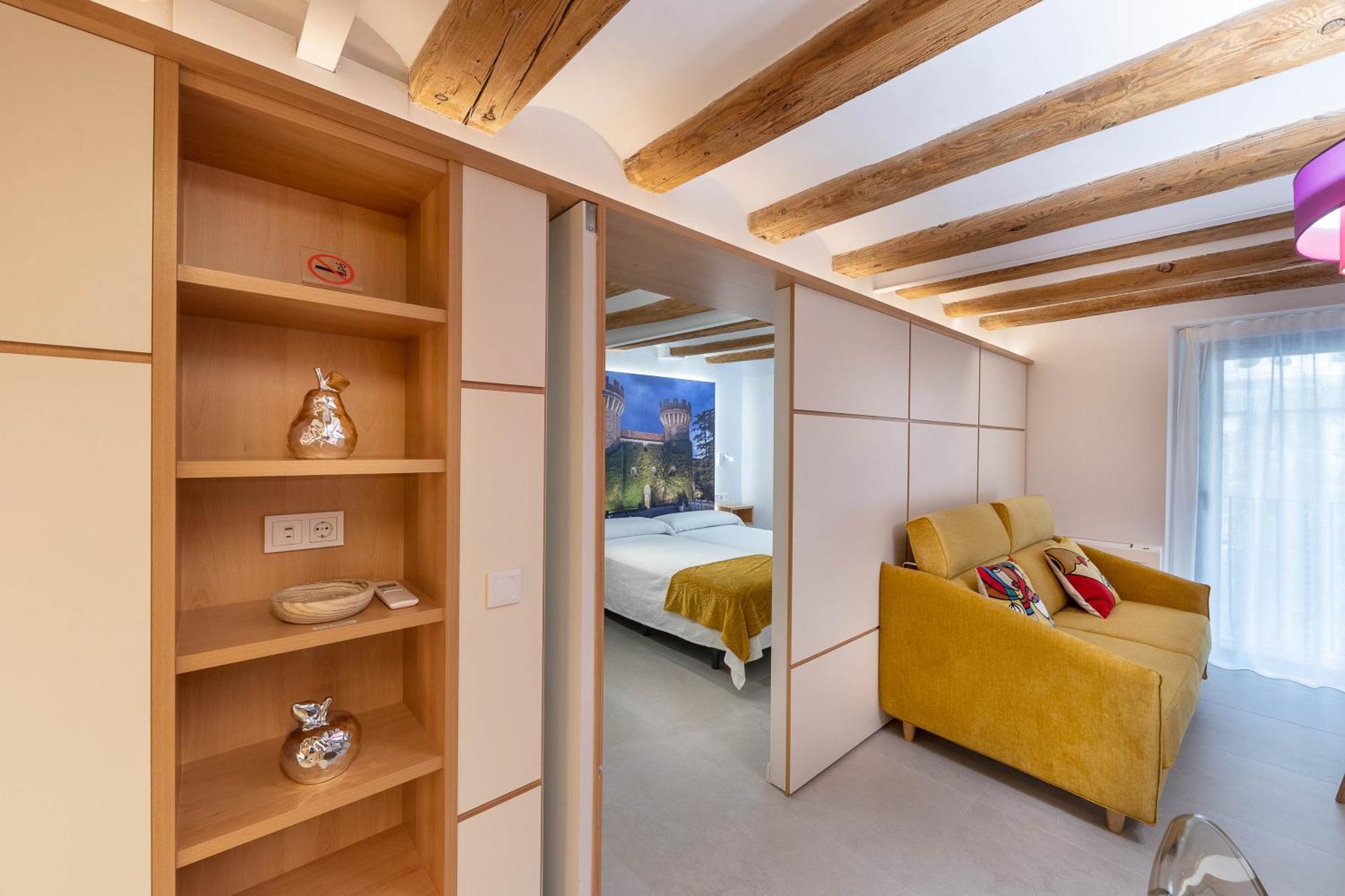 Apartment C&c *
