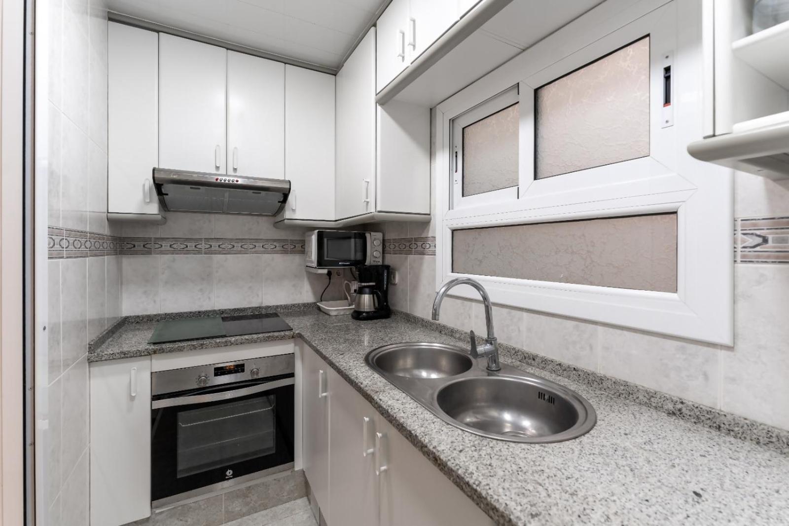 Pau Picasso Con Piscina Y Terraza En