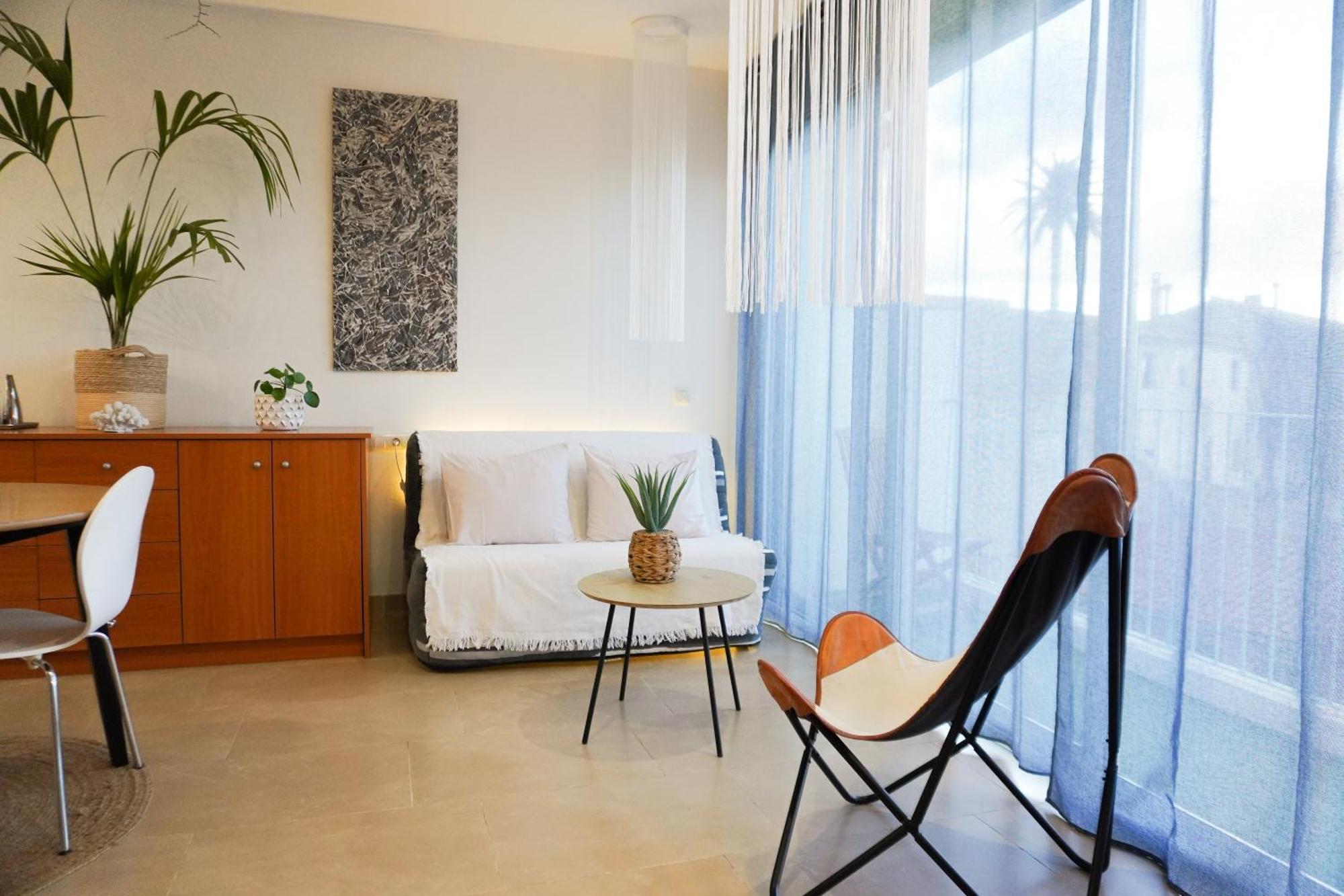Costa Brava Acollidor Amb Gran Terrassa Per A 3 Persones Apartment *